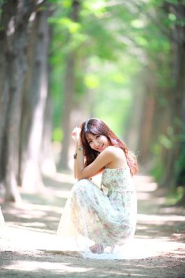 春潮烂漫海棠红